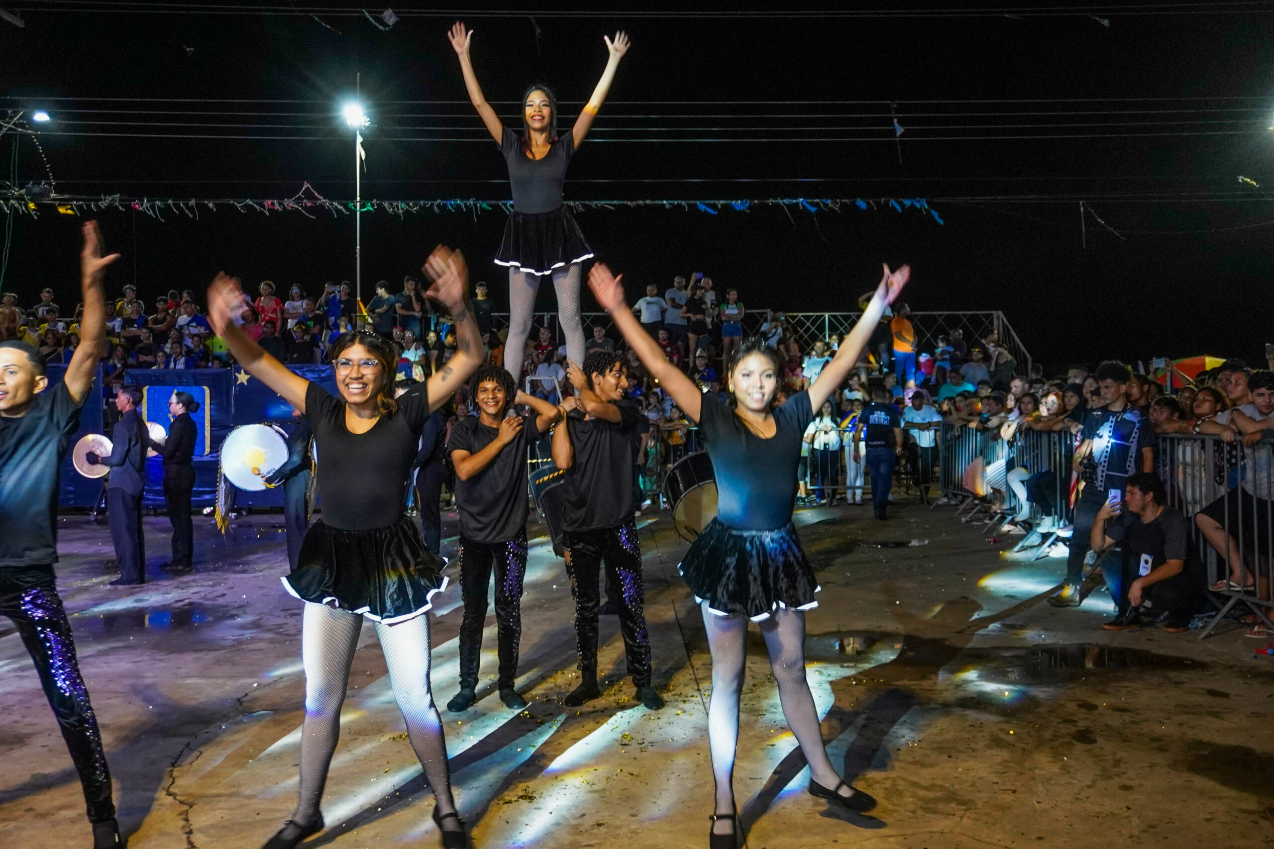 Jovens instrumentistas participam do 1° Concurso Macapaense de Bandas e Fanfarras em frente ao Mercado Central – Prefeitura Municipal de Macapá