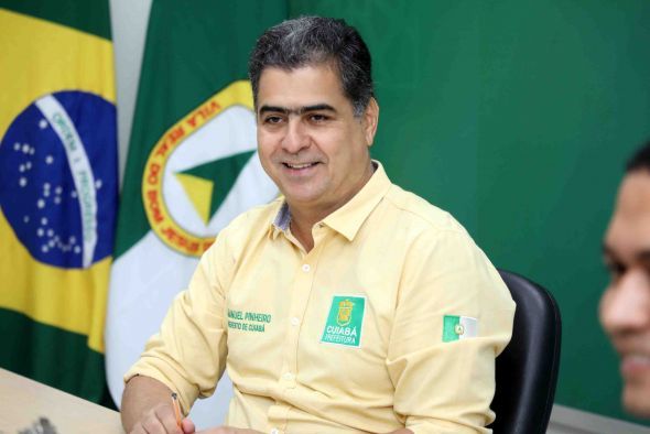 Prefeitura de Cuiab | Decreto que concede reajuste salarial a todos os servidores ativos e inativos da Secretaria Municipal de Educao publicado