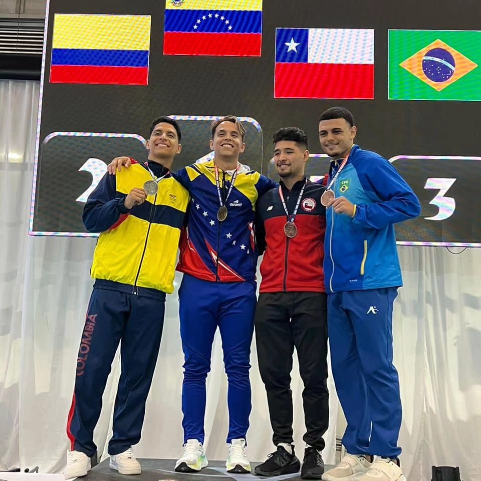 Atleta da Vila Olímpica de Vila Kennedy conquista bronze no Campeonato Pan-Americano de Base de Karatê no Chile - Prefeitura da Cidade do Rio de Janeiro