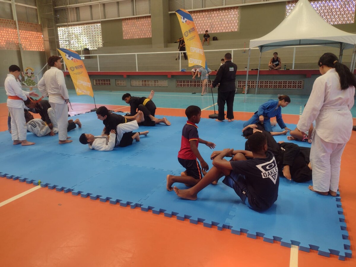 Escolinha de Jiu-jitsu é inaugurada no bairro Rasa