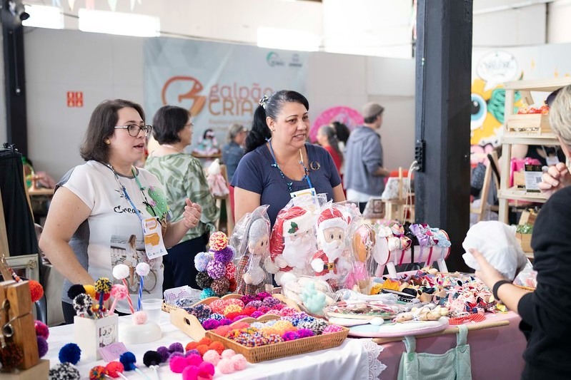 Famílias atípicas do Galpão Criativo no Encontro de Educação Inclusiva