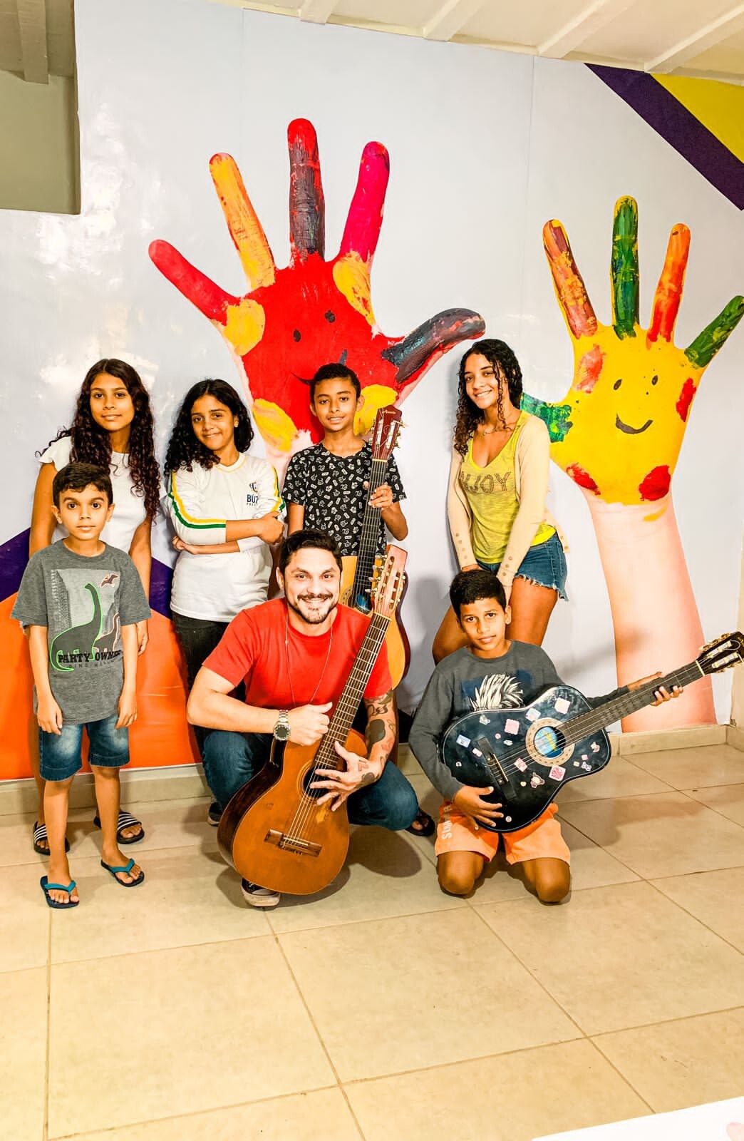 Oficinas de violão são ministradas para crianças e adolescentes no CRAS de José Gonçalves