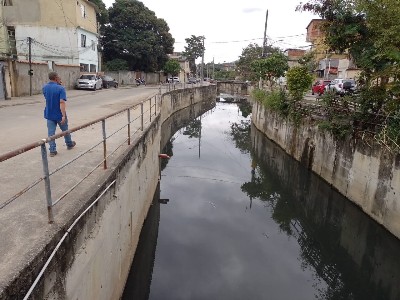 Prefeitura conclui serviços de limpeza no Rio Guerenguê, na Colônia Juliano Moreira - Prefeitura da Cidade do Rio de Janeiro