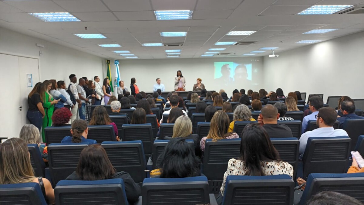Prefeitura de Búzios participa do 1º Encontro Estadual com Supervisores e Coordenadores Municipais que aderiram ao Programa Primeira Infância no SUAS