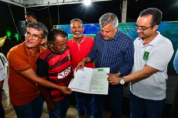 Prefeitura de Cuiab | Gesto Emanuel Pinheiro e Corregedoria do TJ realizam mais um ato de entrega de ttulos definitivos nesta quinta-feira (31)
