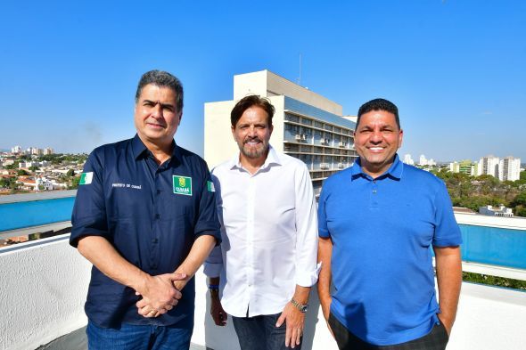 Prefeitura de Cuiab | Prefeito de Cuiab e lder da igreja Renascer unem foras para a realizao da 26 Marcha para Jesus
