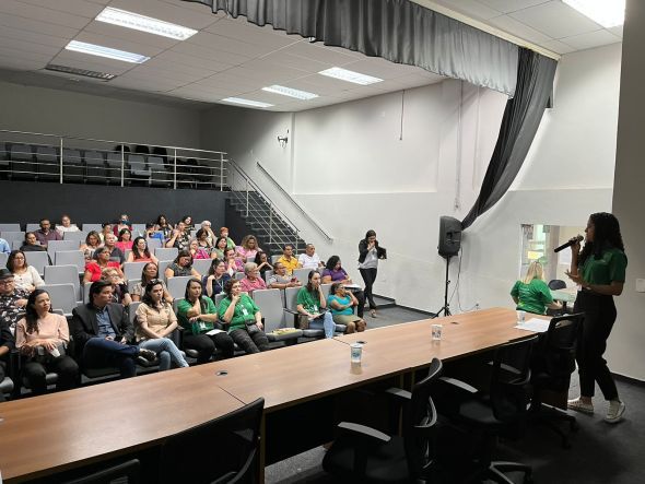 Prefeitura de Cuiab | Secretaria de Educao realiza Ciclo de Palestras de Preparao para Aposentadoria