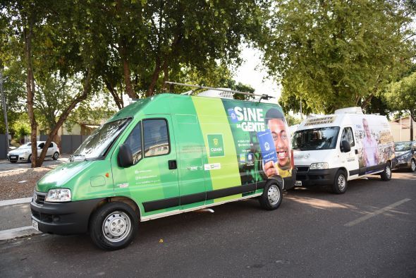 Prefeitura de Cuiab | Van do Sine da Gente leva oportunidades de emprego comunidade do bairro Trs Barras e regio nesta quinta (28) e sexta (29)