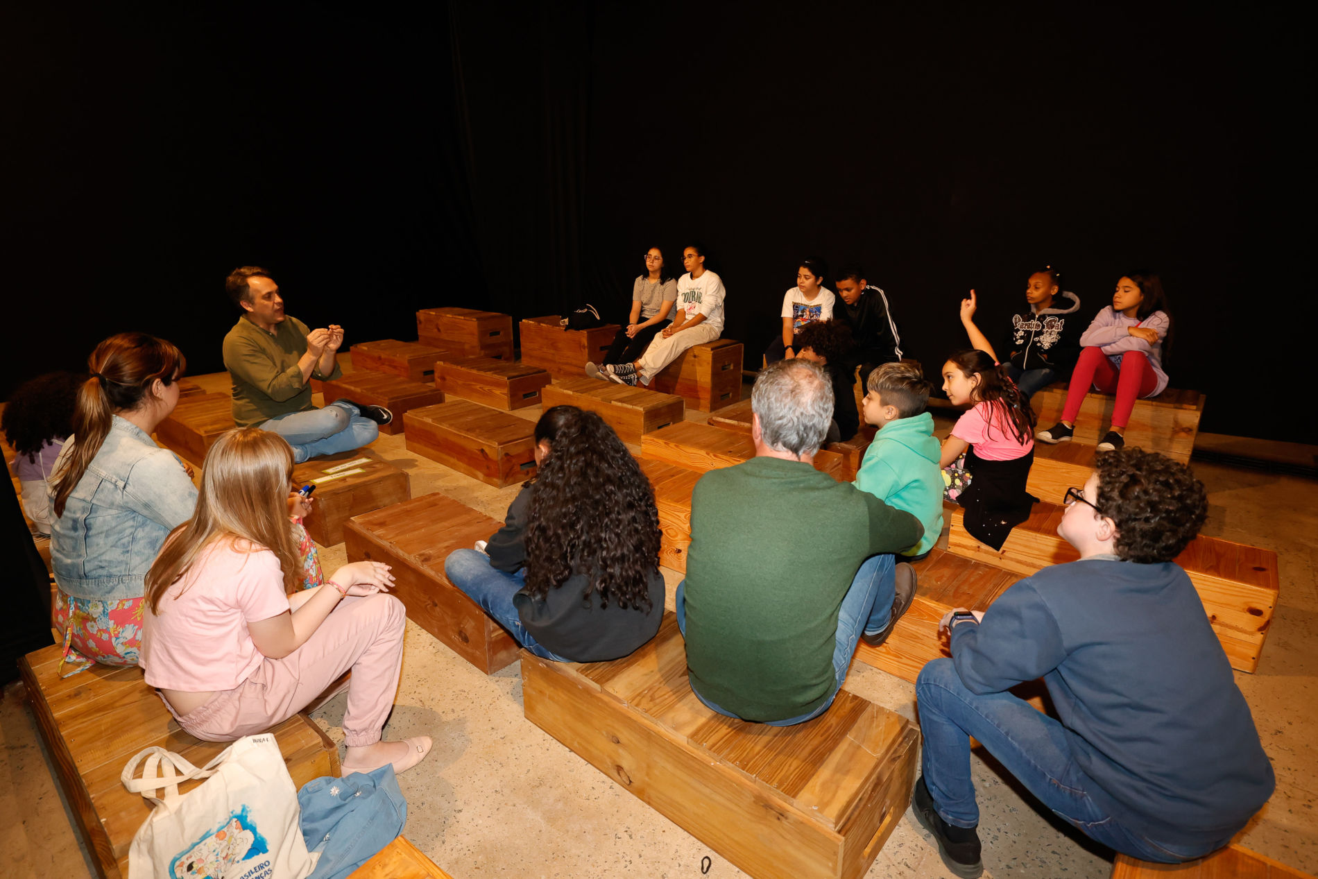 Comitê das Crianças: reunião debate sobre meio ambiente e reciclagem