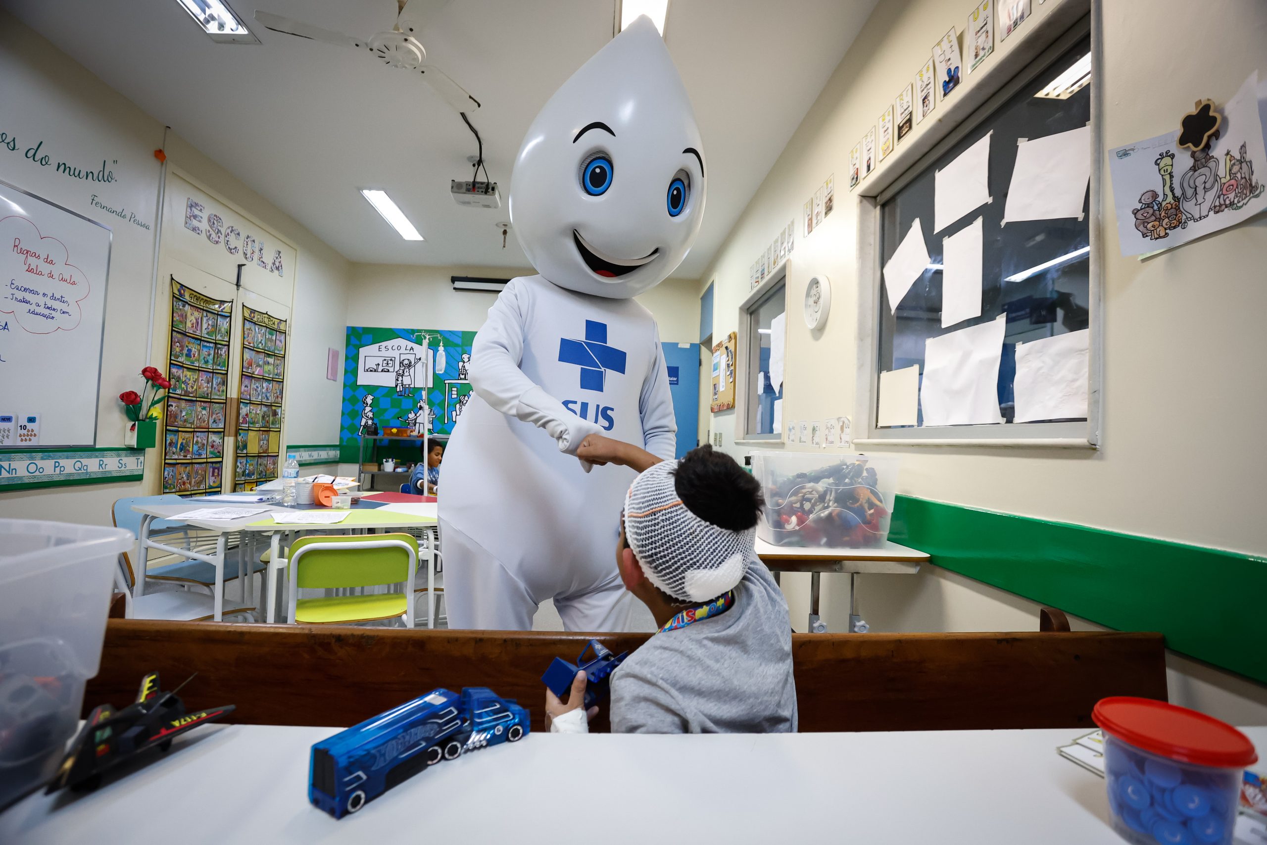 Festa do Dia das Crianças alegra enfermaria pediátrica do Hospital Souza Aguiar - Prefeitura da Cidade do Rio de Janeiro