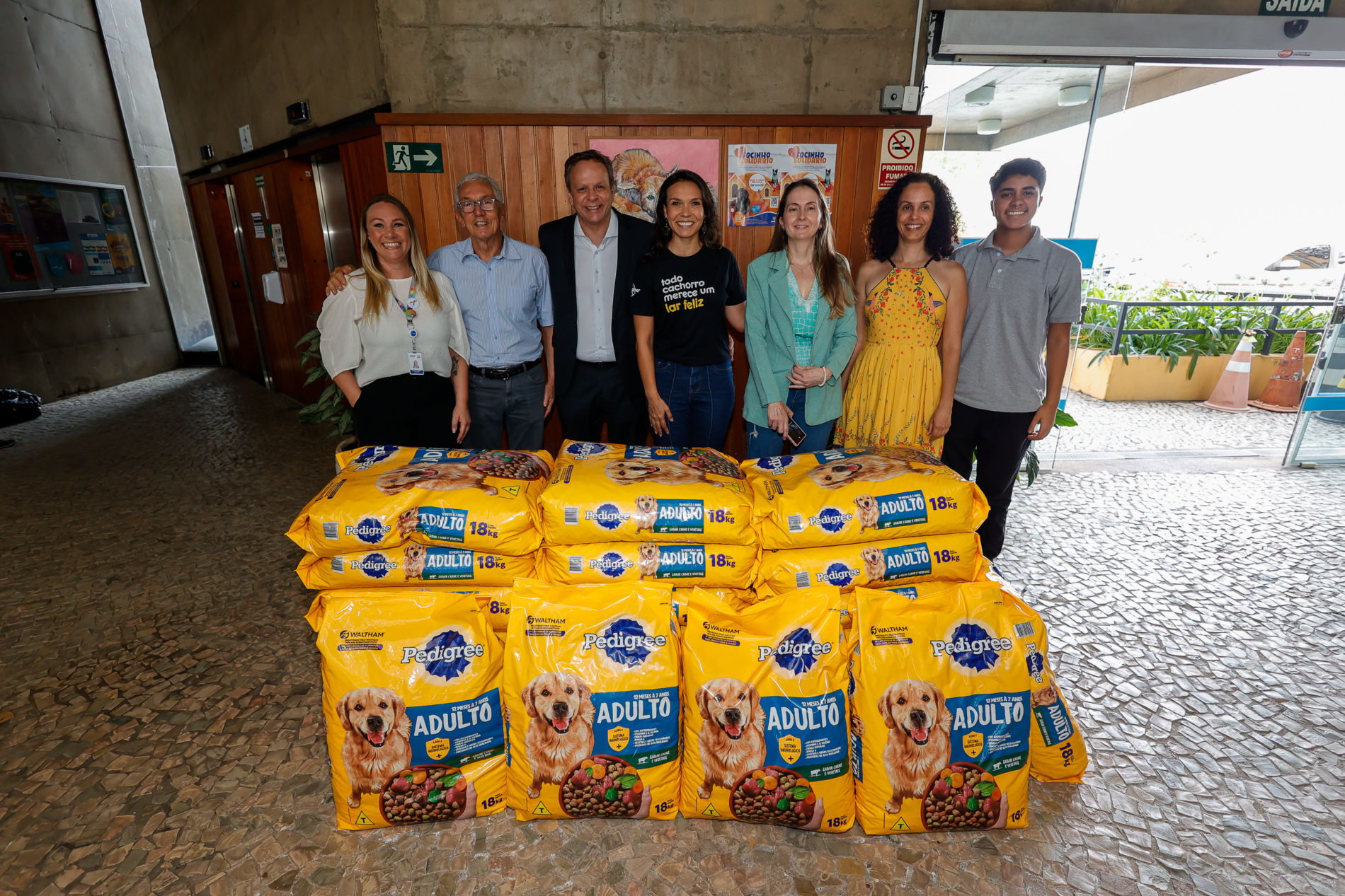 Grupo Mars doa duas toneladas de ração para o “Focinho Solidário”