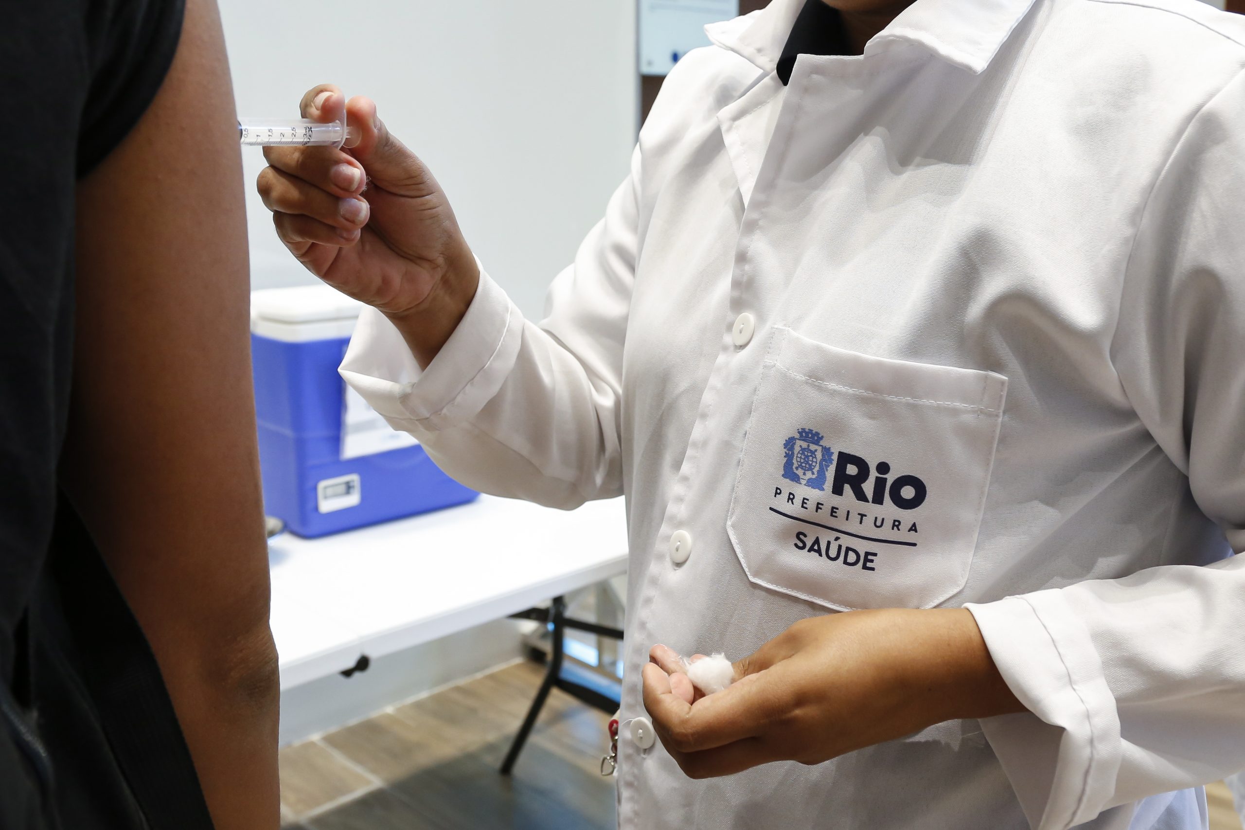 Mercadão de Madureira recebe ponto de vacinação nesta quinta-feira - Prefeitura da Cidade do Rio de Janeiro