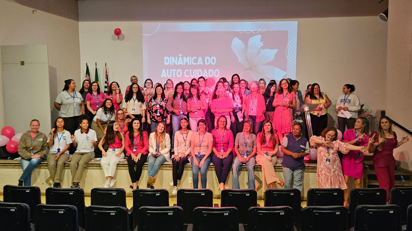 Outubro Rosa: servidoras da DAE participam de palestra sobre prevenção do câncer de mama