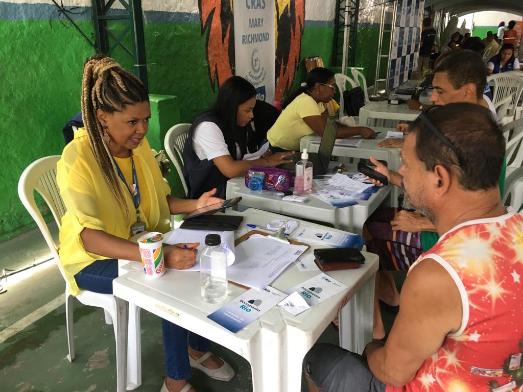 Prefeitura atende 1.413 pessoas na comunidade Boca do Mato, no Complexo do Lins, com o programa Favela com Dignidade - Prefeitura da Cidade do Rio de Janeiro