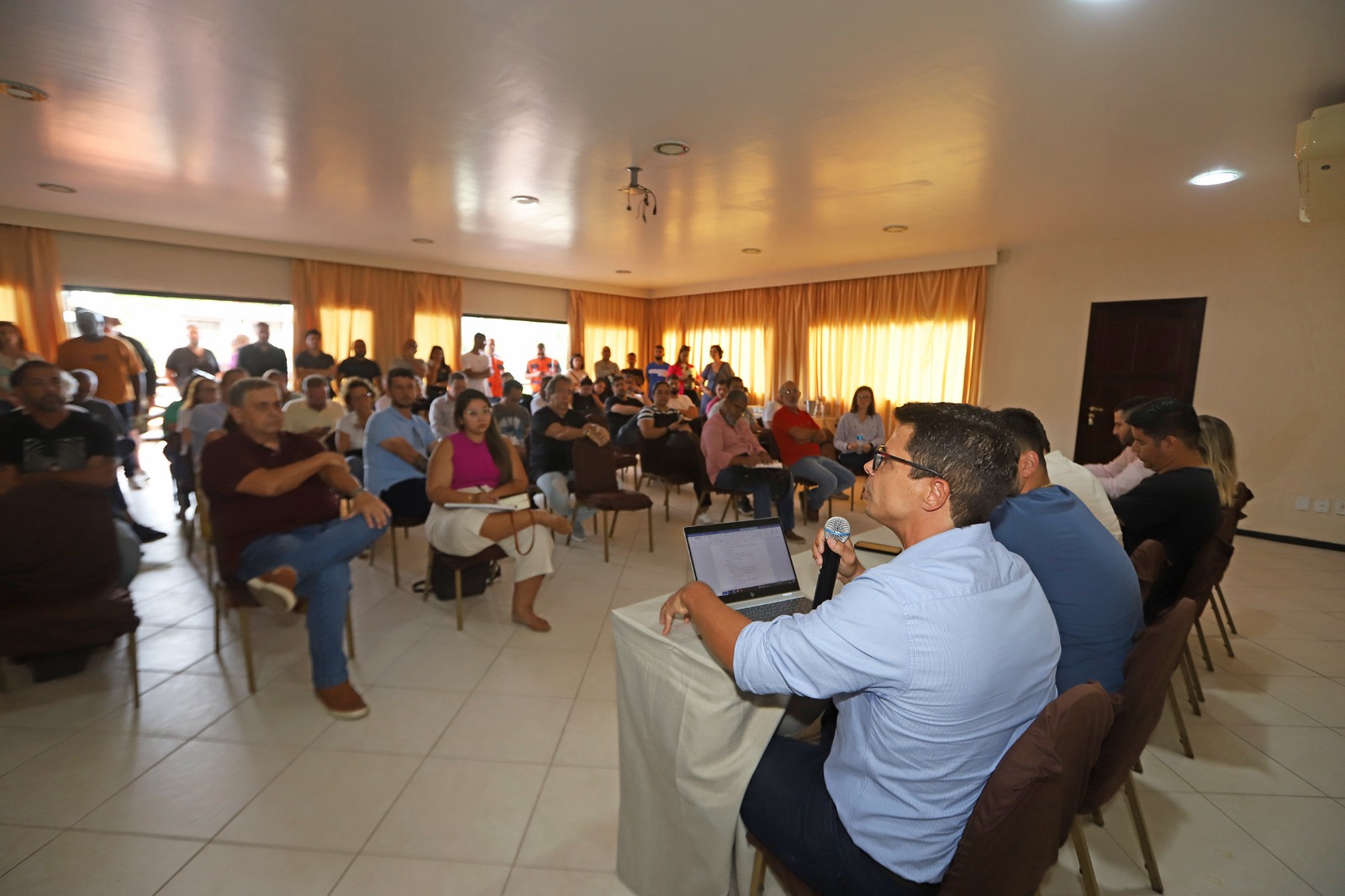 Prefeitura de Búzios realiza reunião em parceria com Ministério Público para tratar da legalização dos eventos de fim de ano