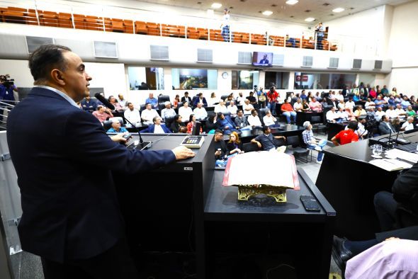 Prefeitura de Cuiab | Concesso da ferrovia Vicente Vuolo pode ser anulada caso empresa responsvel pela construo no cumpra contrato que estipula chegada at Cuiab, diz deputado em audincia do Frum Pr-Ferrovia