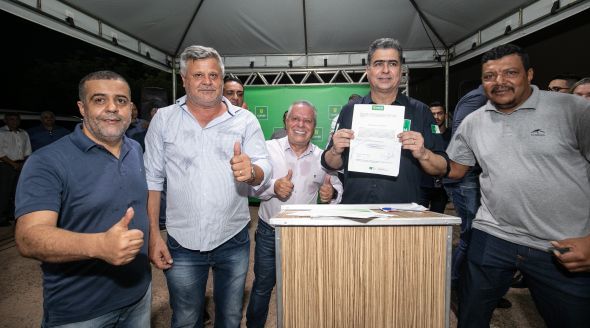 Prefeitura de Cuiab | Prefeito Emanuel Pinheiro lana obra no Crrego do Gamb que vai acabar com alagamentos enfrentados h mais de 30 anos