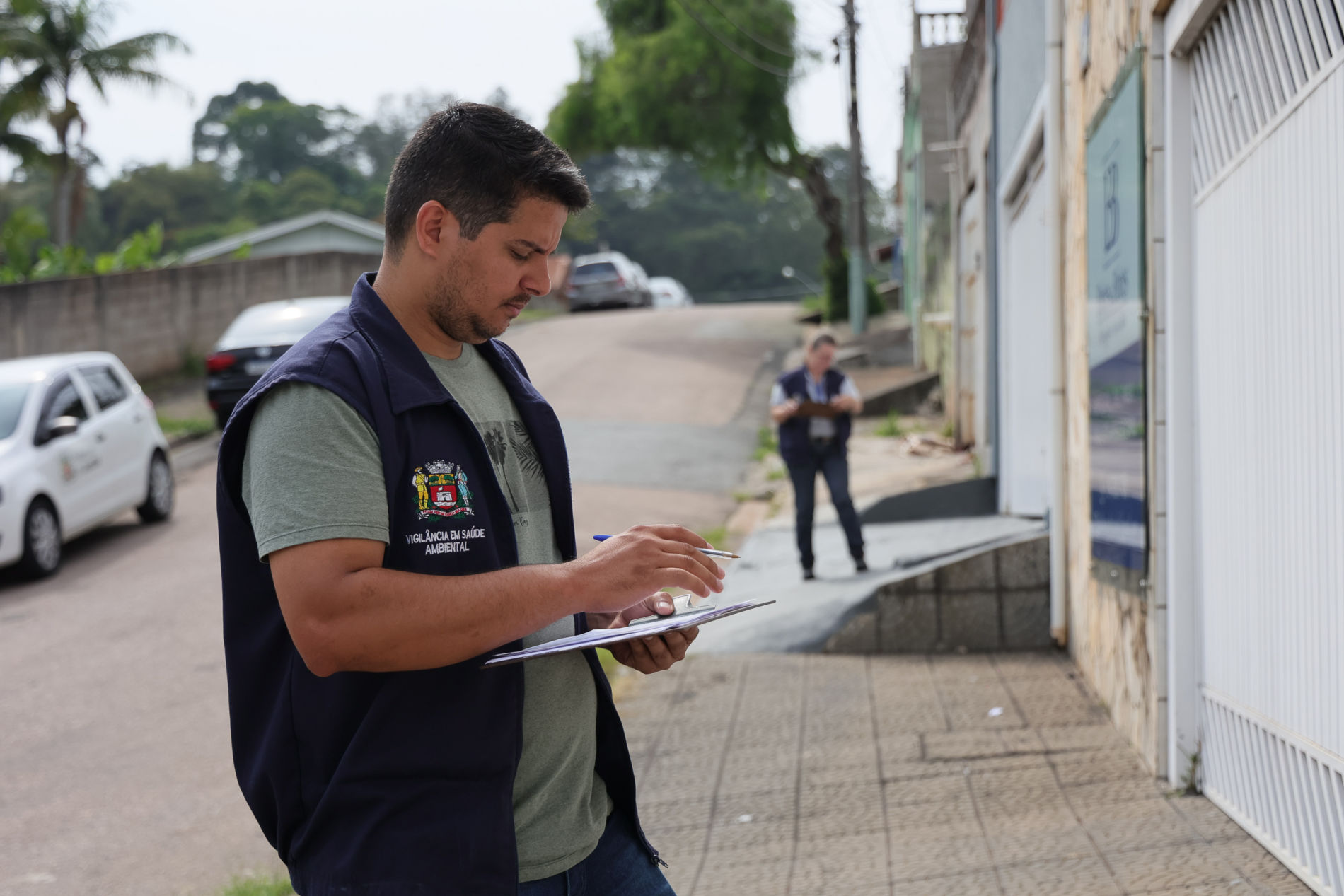 VISAM realiza levantamento para identificar criadouros do mosquito da dengue