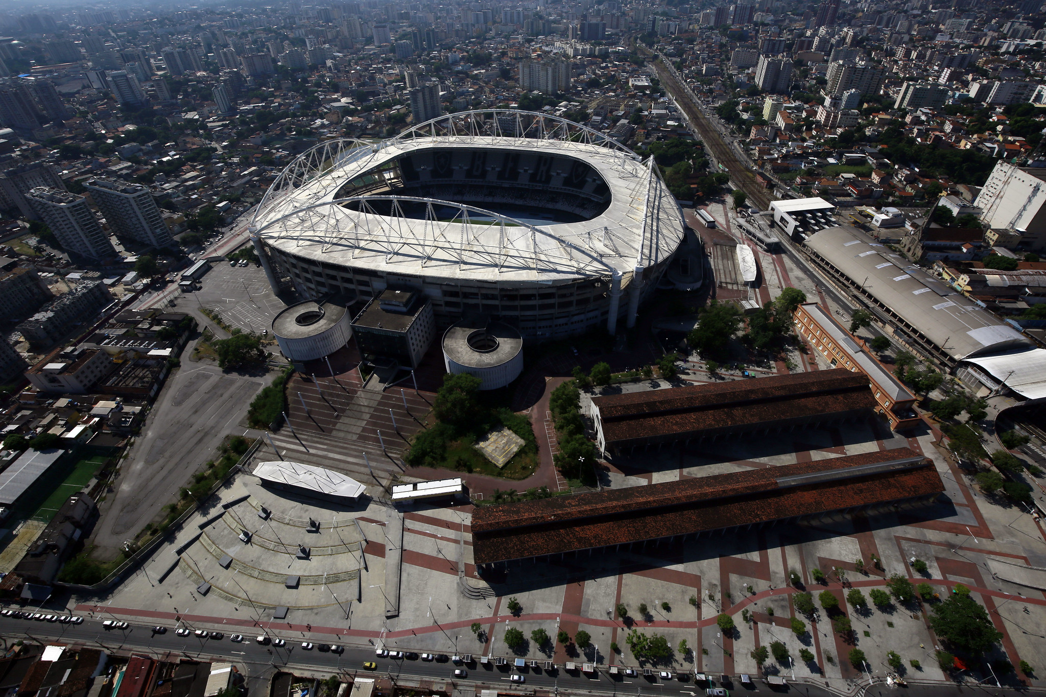 CET-Rio divulga esquema de trânsito para show d0 Red Hot Chili Peppers no Estádio Nilton Santos - Prefeitura da Cidade do Rio de Janeiro